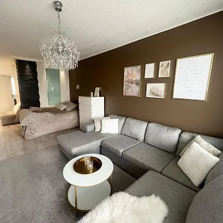 Kaunis Koti Tampereella ホテル タンペレ